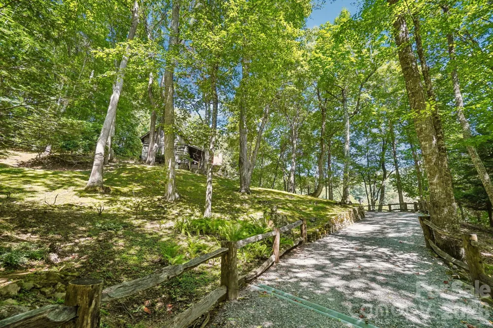 311 Wonderly Lane Mars Hill, NC 28754