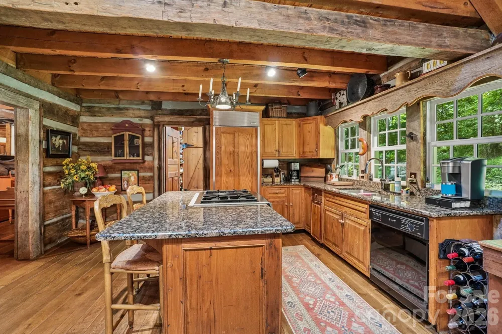 311 Wonderly Lane Mars Hill, NC 28754