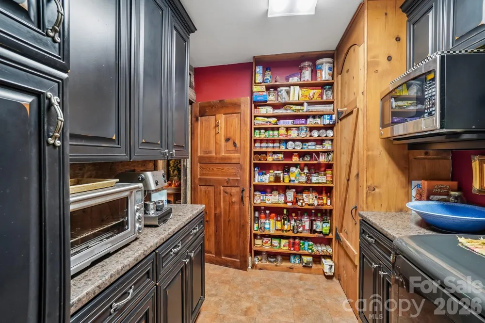 311 Wonderly Lane Mars Hill, NC 28754