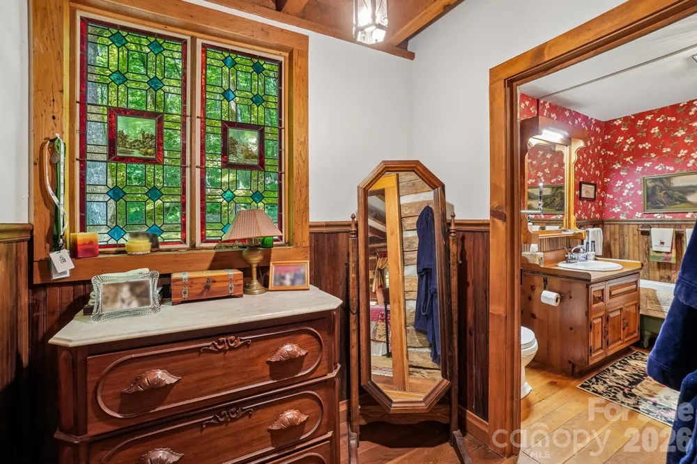 311 Wonderly Lane Mars Hill, NC 28754