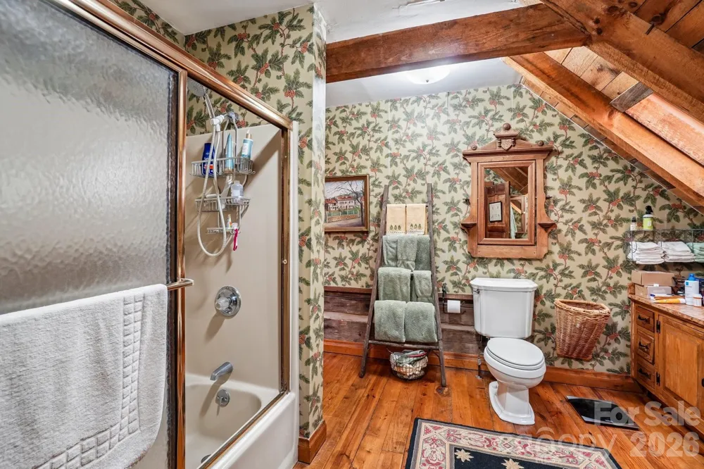 311 Wonderly Lane Mars Hill, NC 28754