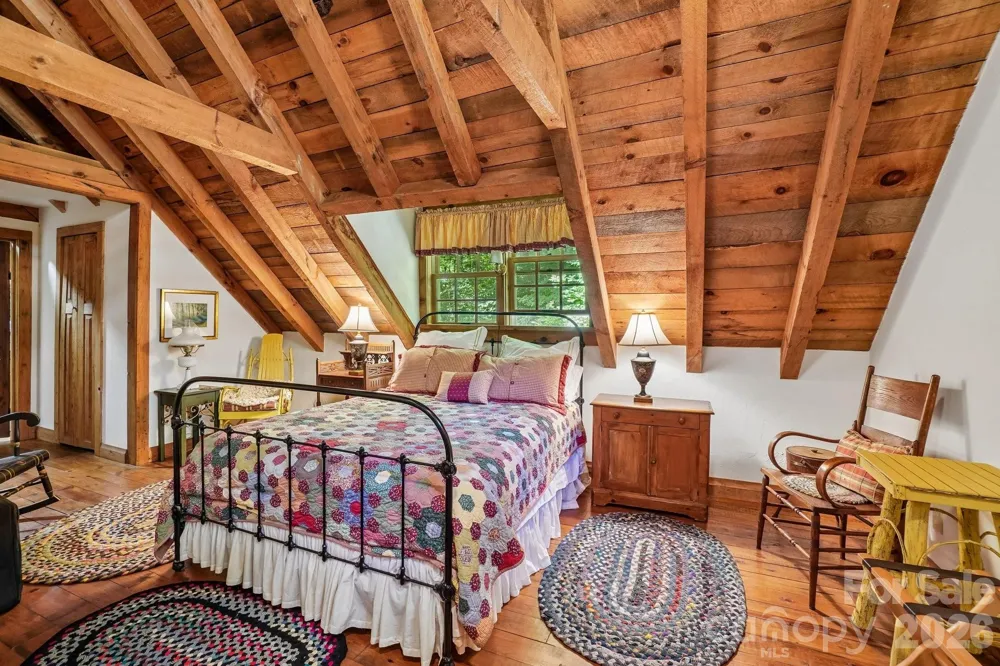 311 Wonderly Lane Mars Hill, NC 28754