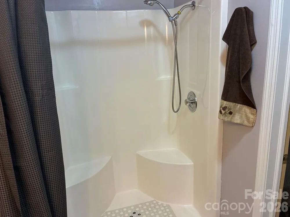 206 Bethabara Loop Hayesville, NC 28904