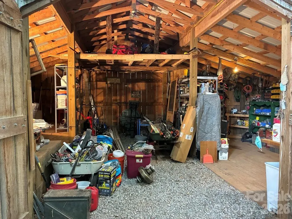 206 Bethabara Loop Hayesville, NC 28904