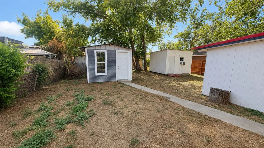 1001 Tony Lee Street Seguin, TX 78155