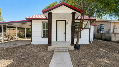 1001 Tony Lee Street