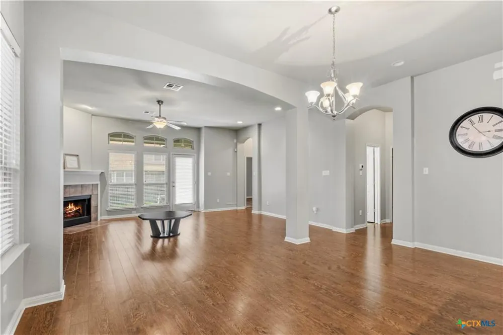 6409 Louise Lane Killeen, TX 76549