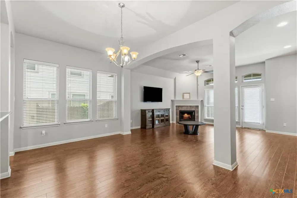 6409 Louise Lane Killeen, TX 76549