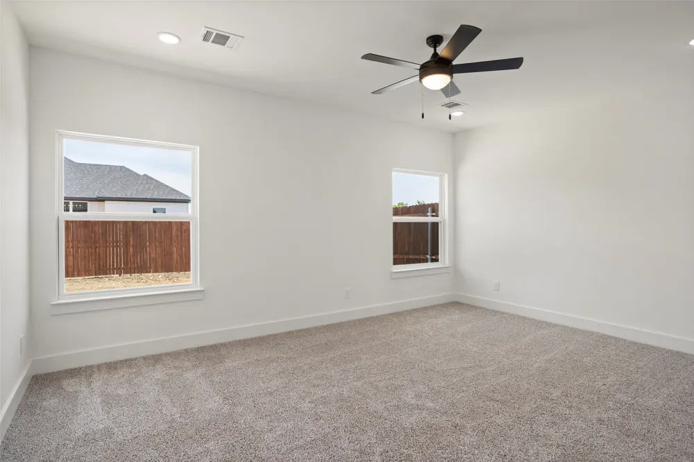 200 Cliff Court Godley, TX 76044