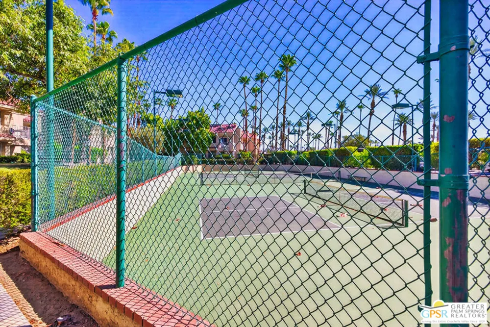 2700 Lawrence Crossley Road Palm Springs, CA 92264