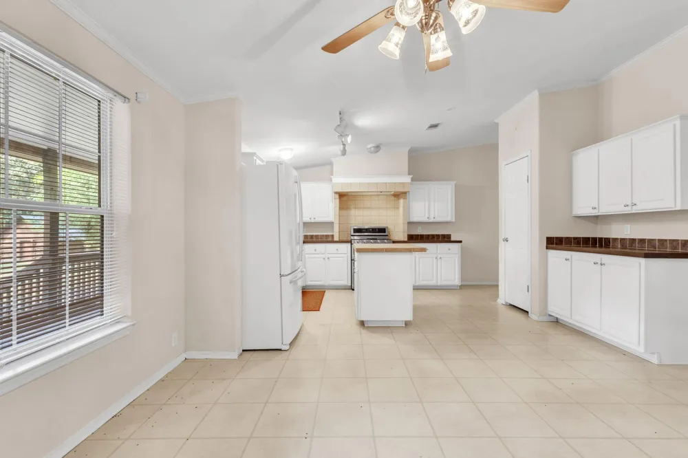 11431 Fm 943 Livingston, TX 77351