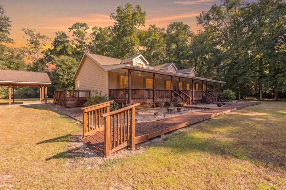 11431 Fm 943 Livingston, TX 77351