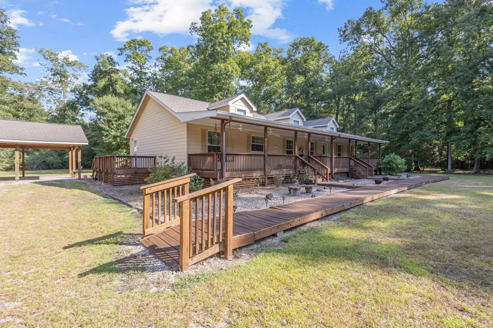 11431 Fm 943 Livingston, TX 77351