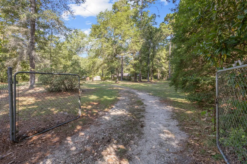 11431 Fm 943 Livingston, TX 77351