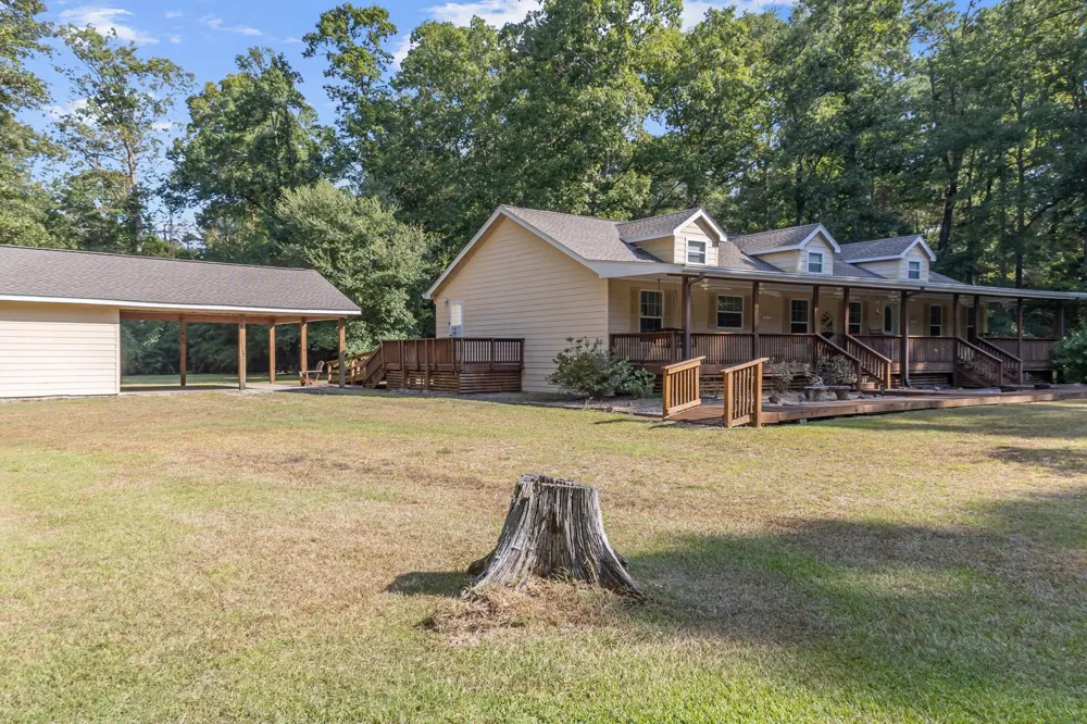 11431 Fm 943 Livingston, TX 77351