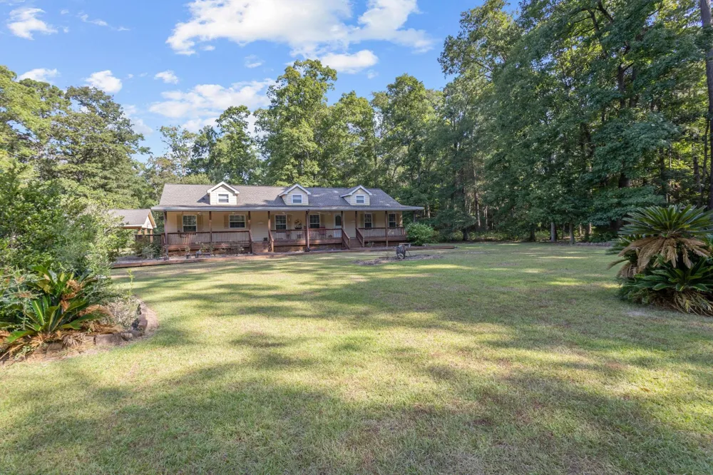 11431 Fm 943 Livingston, TX 77351