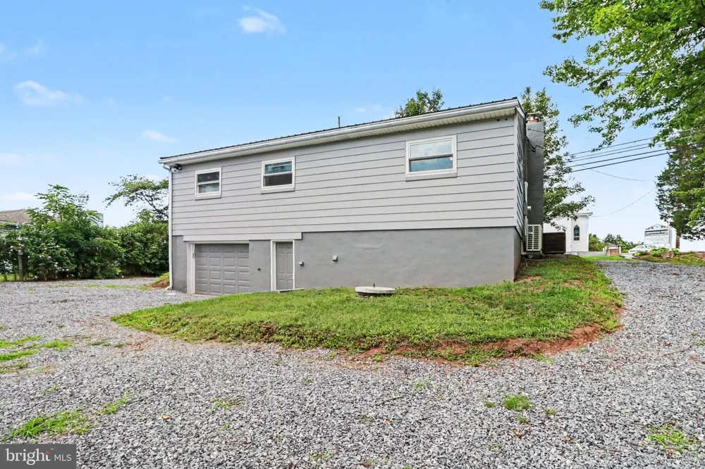 45 WINDY HILL ROAD Shermans Dale, PA 17090