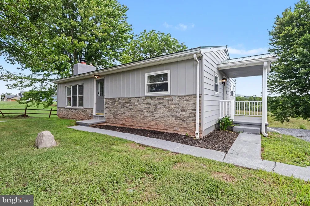45 WINDY HILL ROAD Shermans Dale, PA 17090