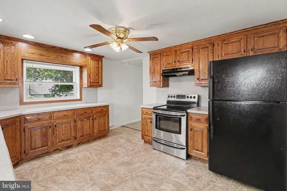 45 WINDY HILL ROAD Shermans Dale, PA 17090