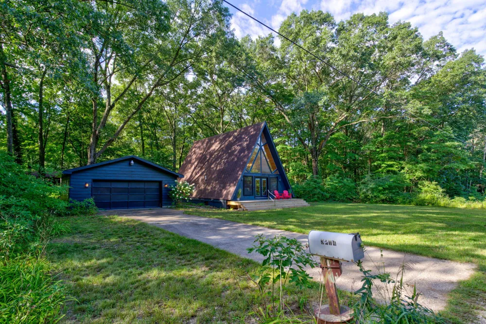 3914 Arrowhead Trail Allegan, MI 49010