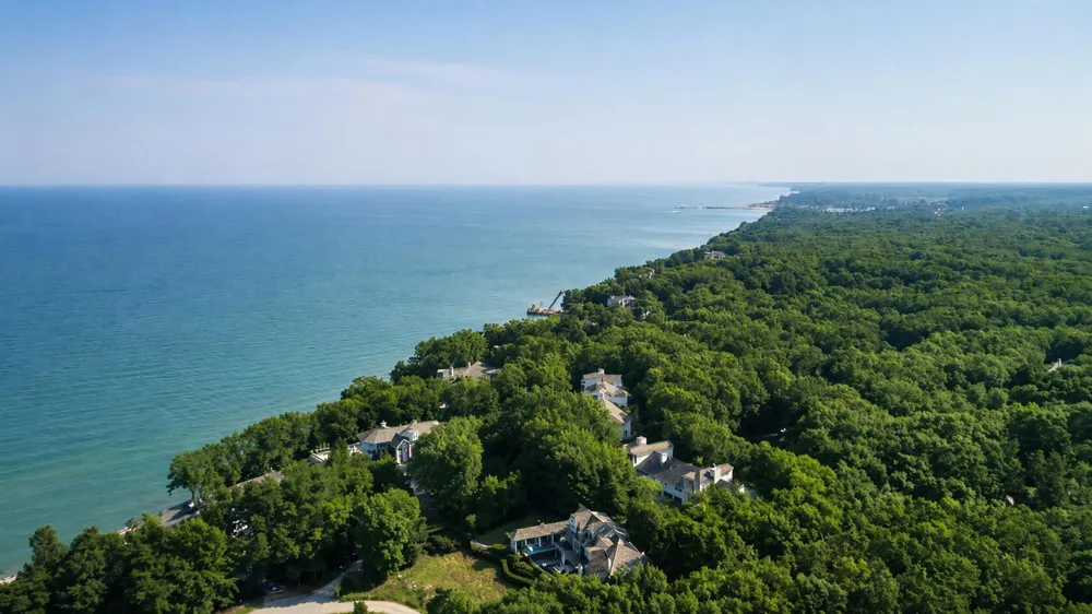 18400 Dunecrest Drive #6 New Buffalo, MI 49117