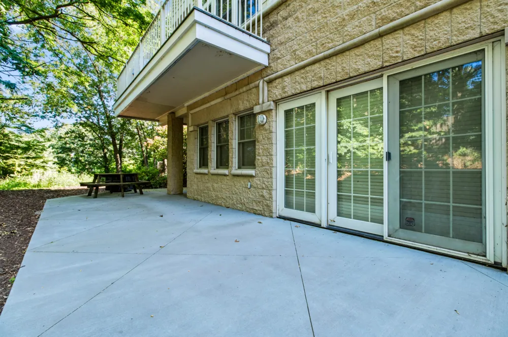 18400 Dunecrest Drive #6 New Buffalo, MI 49117
