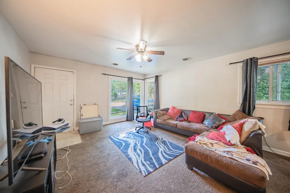 1810 Carol Ann Avenue Ypsilanti, MI 48198