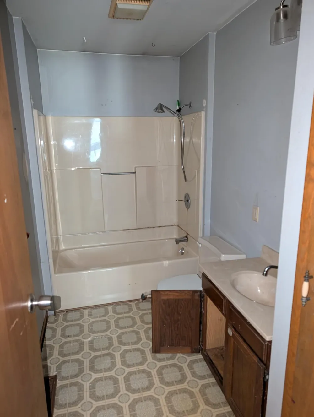 1963 Lincoln Road Ludington, MI 49431