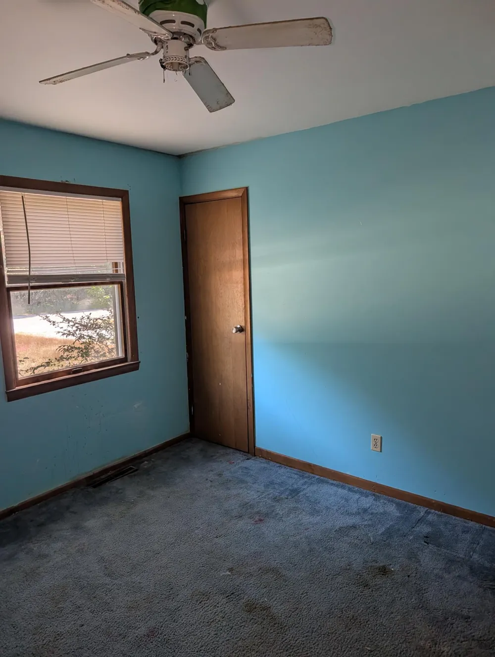 1963 Lincoln Road Ludington, MI 49431