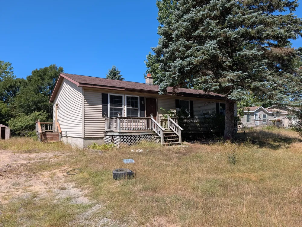 1963 Lincoln Road Ludington, MI 49431