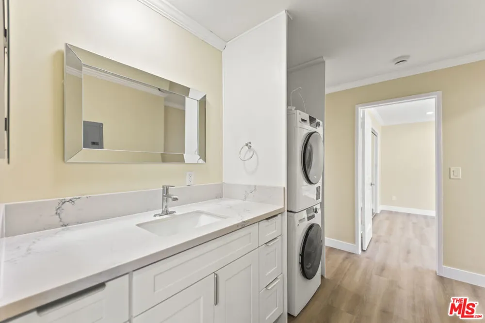 2901 4th Street #213 Santa Monica, CA 90405