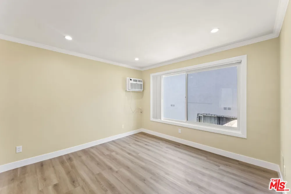 2901 4th Street #213 Santa Monica, CA 90405