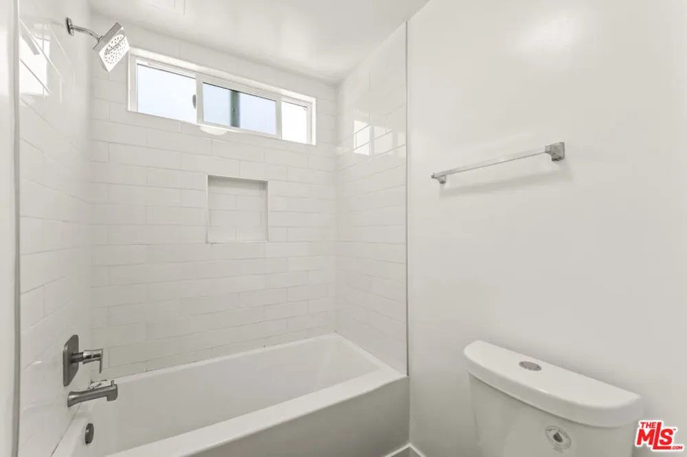 2901 4th Street #213 Santa Monica, CA 90405