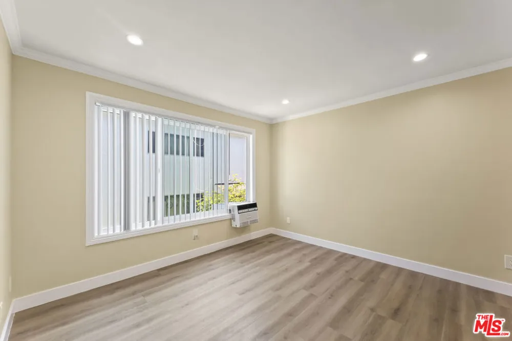 2901 4th Street #213 Santa Monica, CA 90405