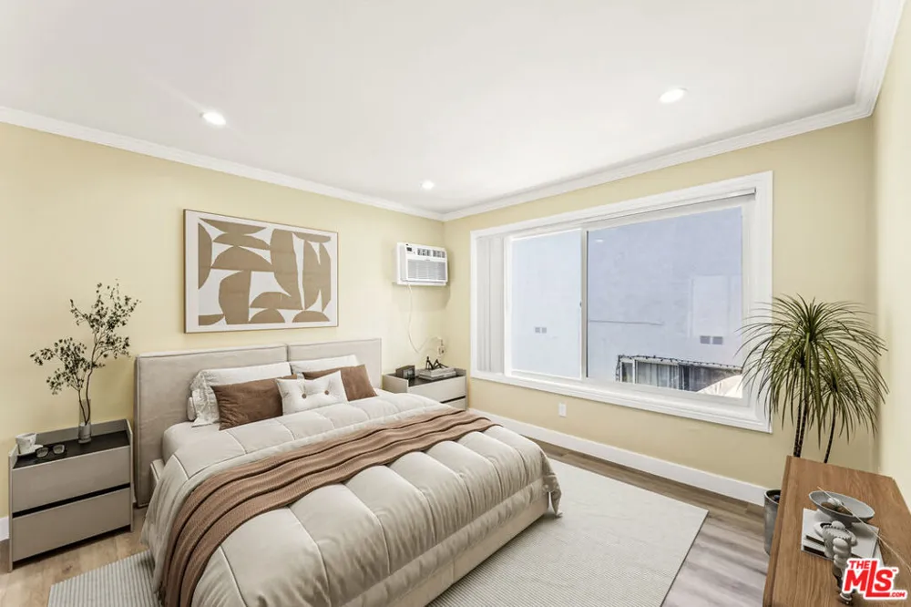 2901 4th Street #213 Santa Monica, CA 90405