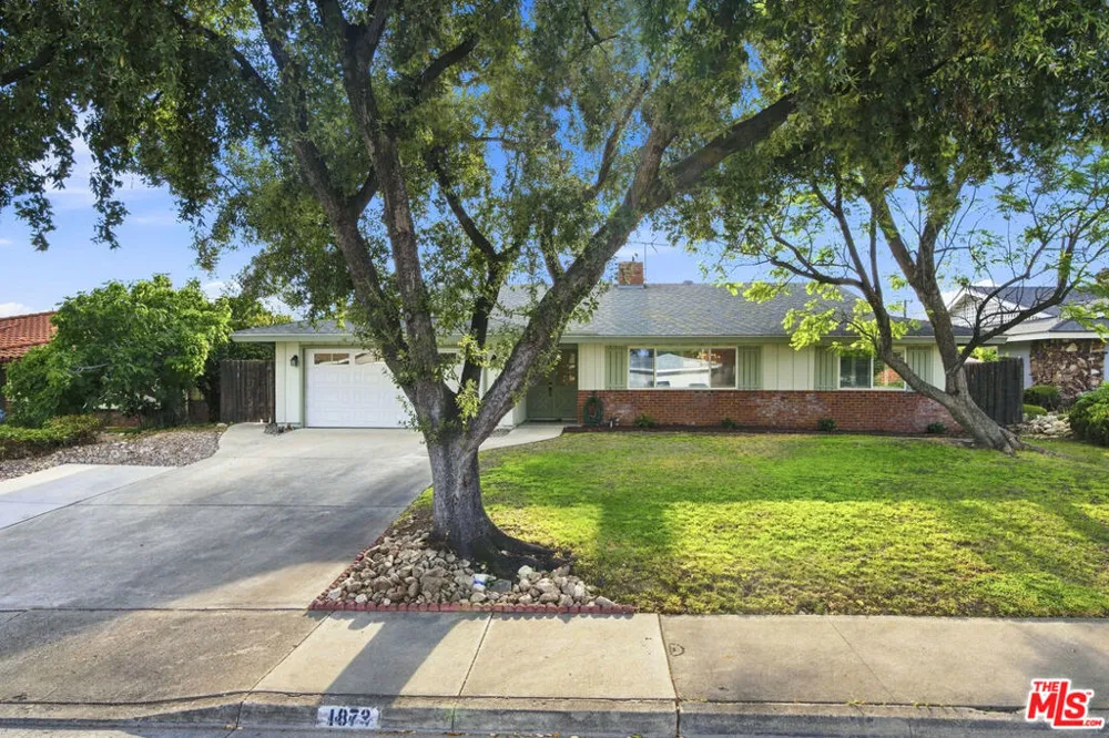 1873 Rosemount Avenue Claremont, CA 91711