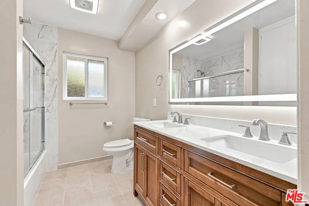 1873 Rosemount Avenue Claremont, CA 91711