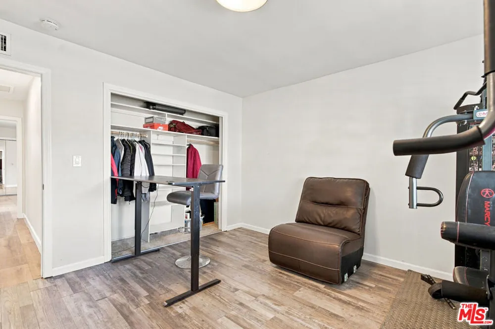 1873 Rosemount Avenue Claremont, CA 91711