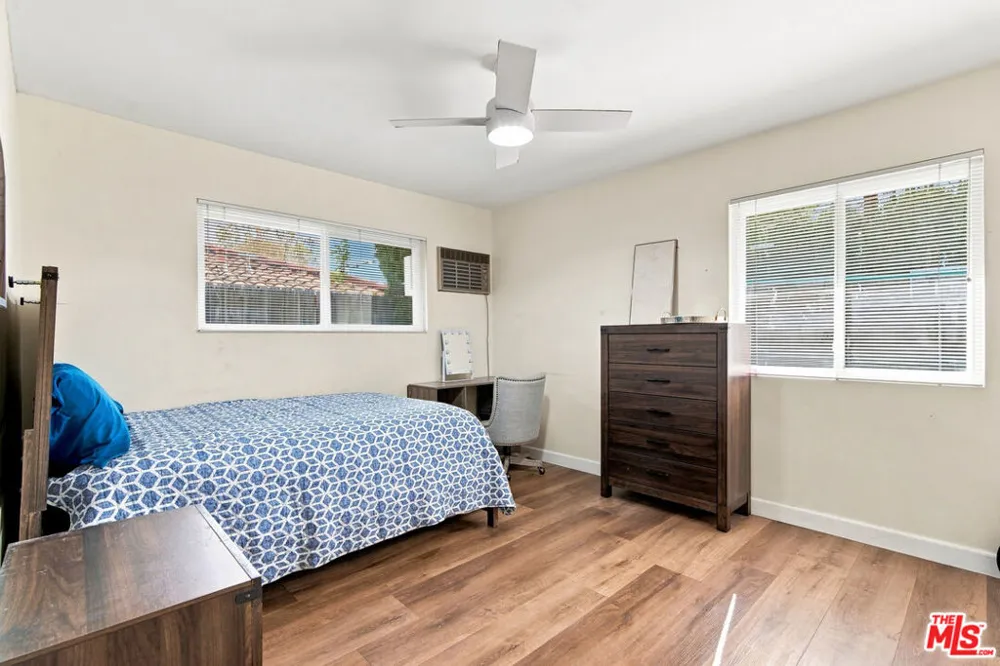 1873 Rosemount Avenue Claremont, CA 91711