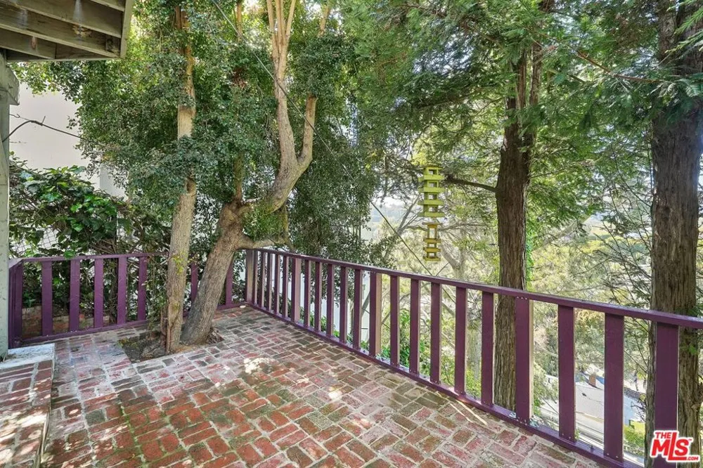 339 Adelaide Drive Santa Monica, CA 90402