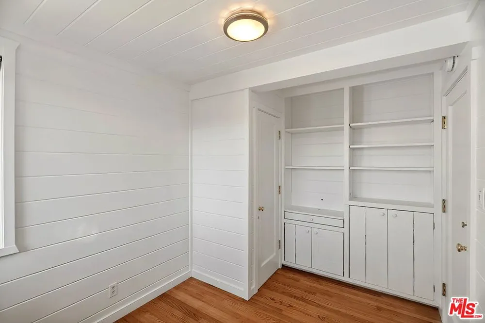 339 Adelaide Drive Santa Monica, CA 90402