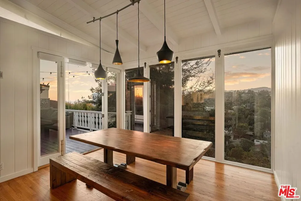 339 Adelaide Drive Santa Monica, CA 90402