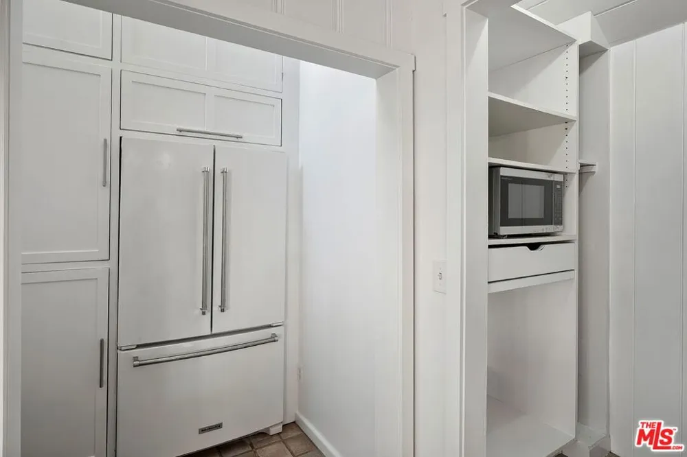 339 Adelaide Drive Santa Monica, CA 90402