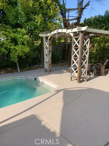 2570 Harlan Redding, CA 96003