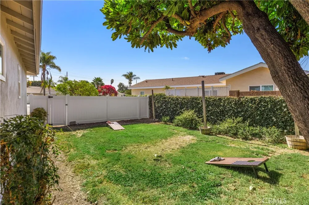 11305 Groveside Whittier, CA 90604