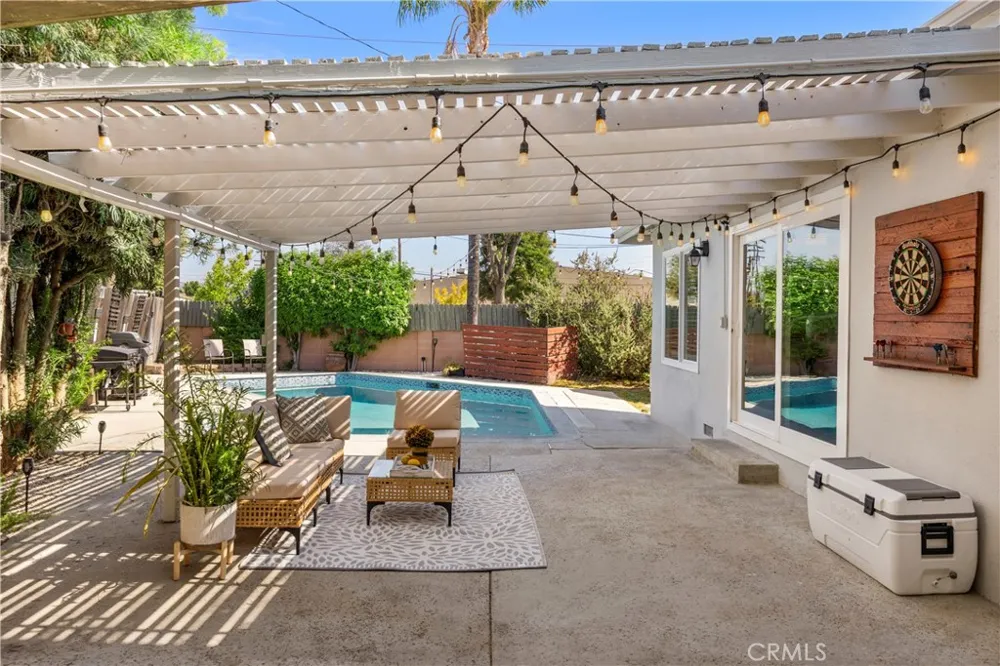 11305 Groveside Whittier, CA 90604