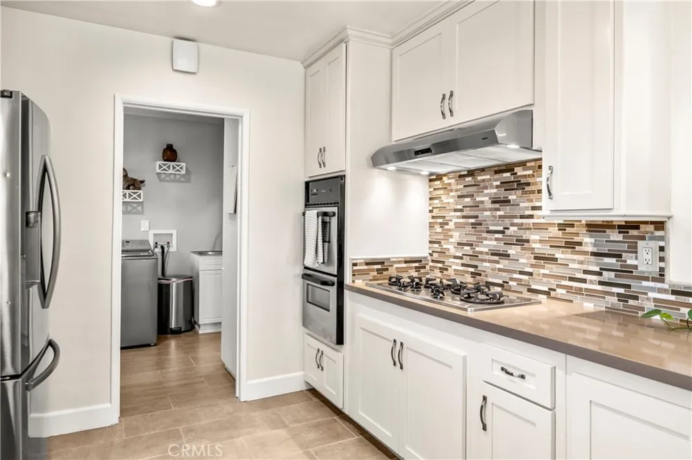11305 Groveside Whittier, CA 90604