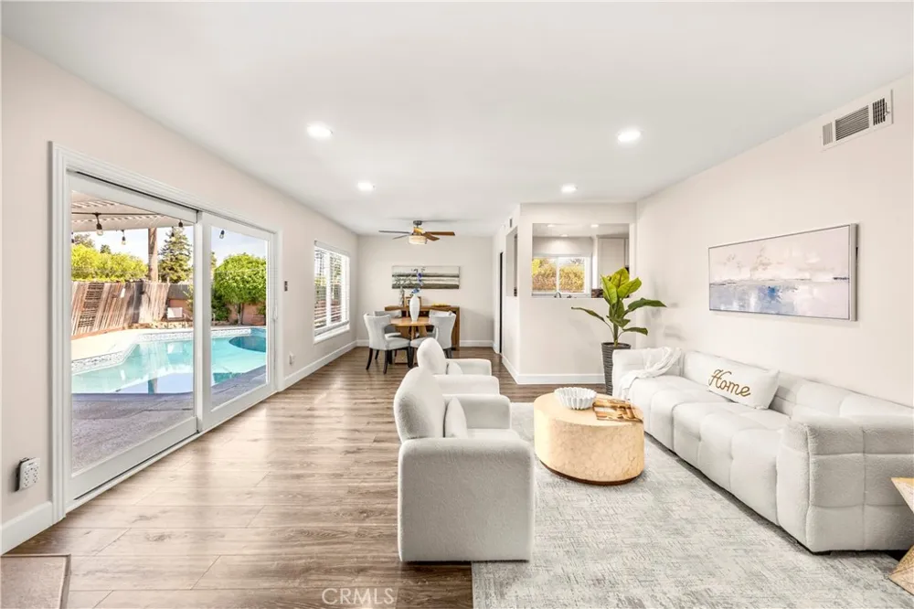 11305 Groveside Whittier, CA 90604