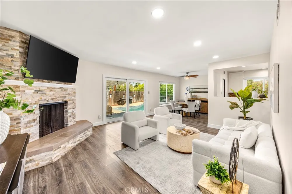 11305 Groveside Whittier, CA 90604
