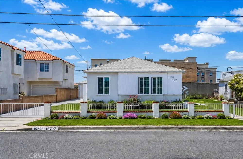 15725 La Salle Avenue Gardena, CA 90247